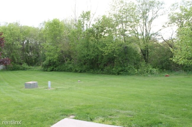 Building Photo - 2 br, 1 bath Townhome - 1523 Robby Lane