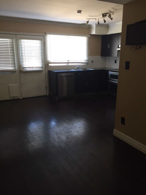Foto del edificio - 2615 W Highland Ave