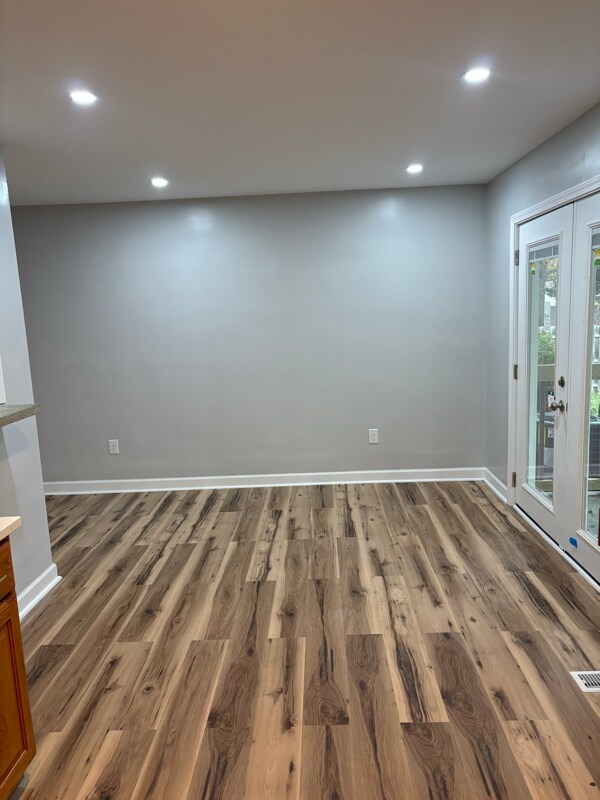 Foto del edificio - 1282 Lawndale Rd