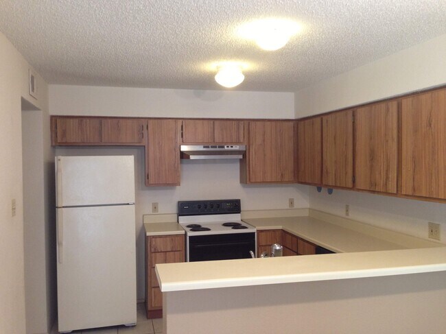 Foto del edificio - 2611 Grants Lake Blvd