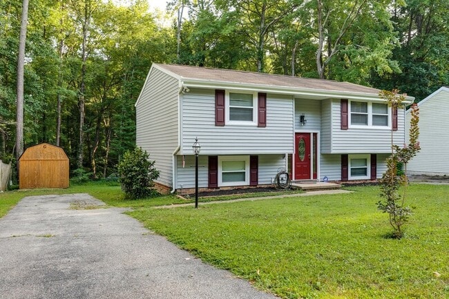 Building Photo - 10505 White Rabbit Rd