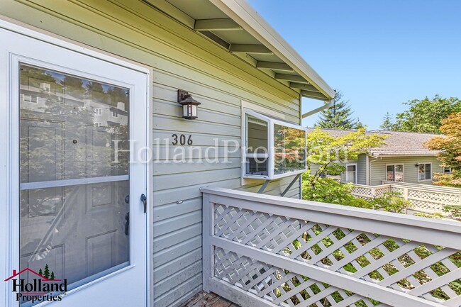 Photo - Step Inside the Home You’ve Been Waiting For! NEW SUPER PRICE at $2,095!!!