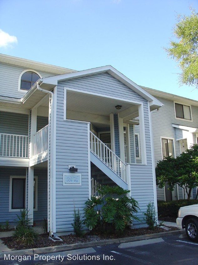 Primary Photo - 9511 Darien Ave