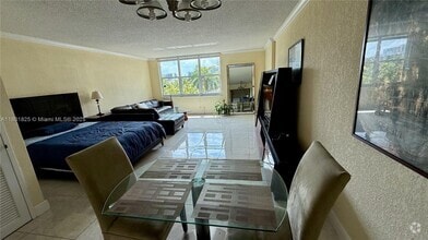 Building Photo - 2501 S Ocean Dr