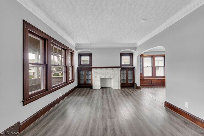 Foto del edificio - 10123 Greenview Ave