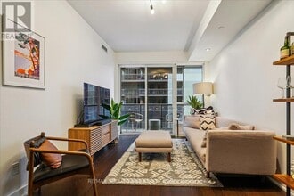 Building Photo - 1030 King St W