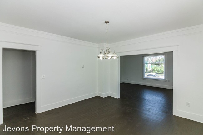 Foto del edificio - 4 br, 2 bath House - 214 N 8th St