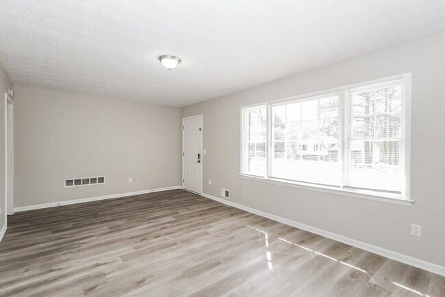 Foto del edificio - 446 Queen Aliese Ln