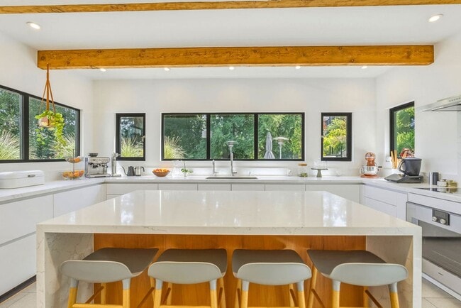 Building Photo - Beautifully Remodeled 4BR + Office Mill Valley Home — Furnished, Private 3/4-Acre Setting, Walk t...