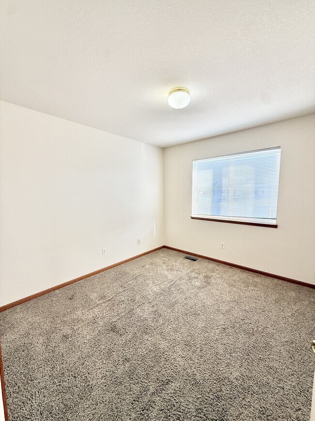 Foto del edificio - 1637 Westbridge Dr