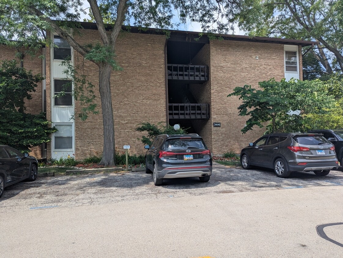 Primary Photo - 5529 E Lake Dr