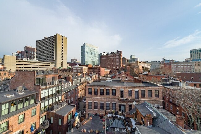 Building Photo - 29 Fayette St