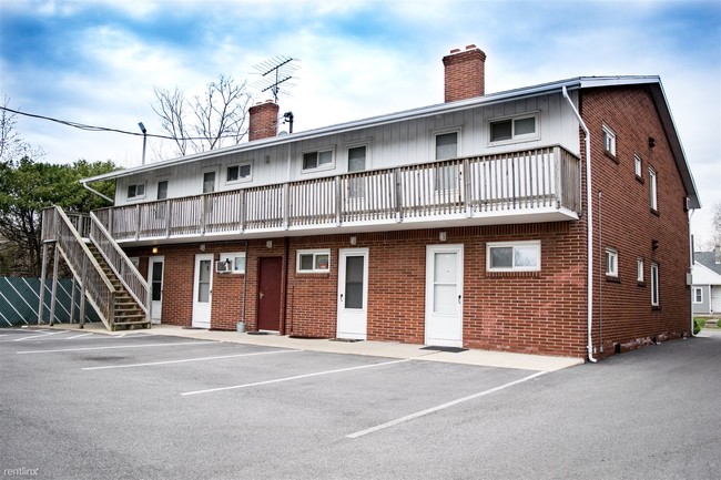 Building Photo - 1 br, 1 bath Apartment - 4910 Lewis Ave