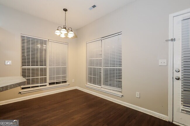 Building Photo - 118 Burleyson Dr