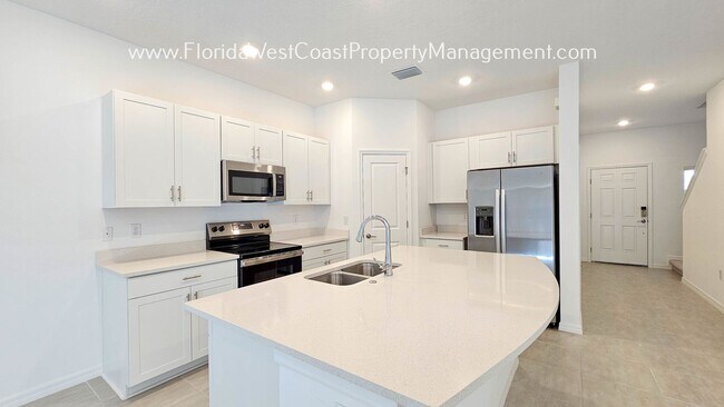 Foto del edificio - OUTSTANDING BRAND NEW TOWNHOME! SKYE RANCH...