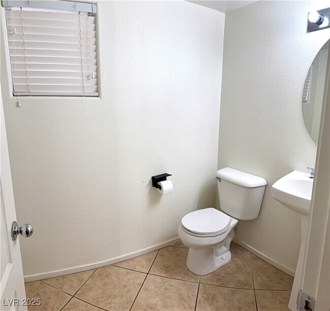 Building Photo - 5405 Cruz Crest Ct