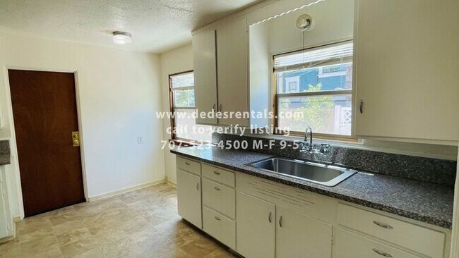 Foto del edificio - 642 Wright St