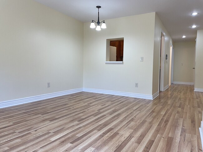 Foto del edificio - 235 E 110th St