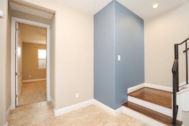 Foto del edificio - 1610 Knox St