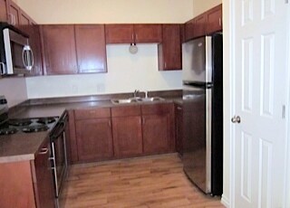 Building Photo - 127B bluejay blvd