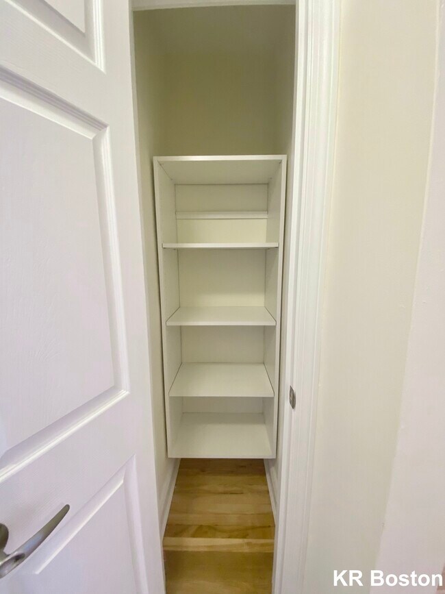 Foto del edificio - 54 Alton Pl