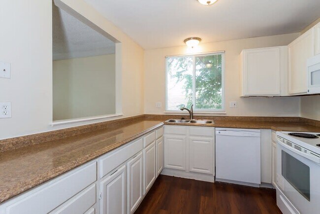Building Photo - 4317 Marlow Cir
