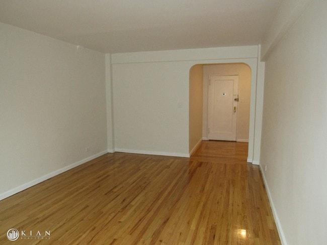 Building Photo - 9851 Queens Blvd