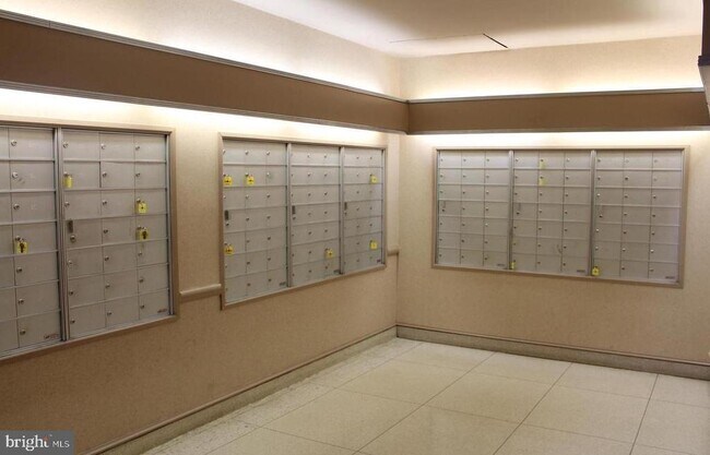 Foto del edificio - 1600 Hagys Ford Rd