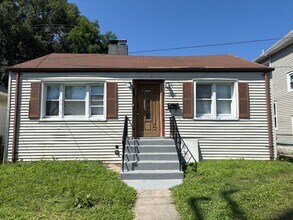 Building Photo - 1603 Sewall Ave
