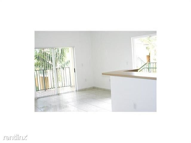 Building Photo - 1 br, 1.5 bath Condo - Palm Gardens at Doral