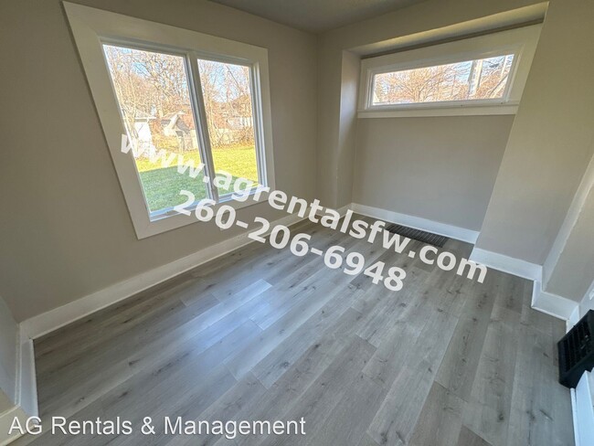 Foto del edificio - 2 br, 1 bath House - 2639 Fox Ave