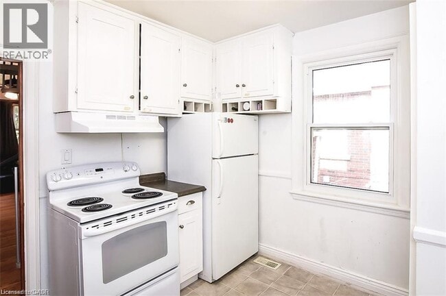 Photo du bâtiment - 9 Gary Ave