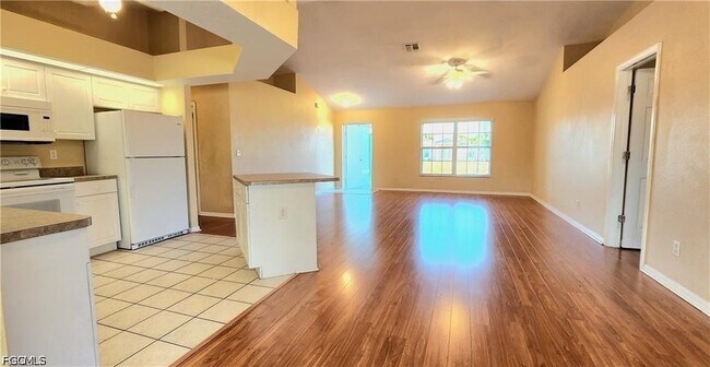 Foto del edificio - 1302 SW 11th St