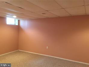 Building Photo - 25 Barclay Ct