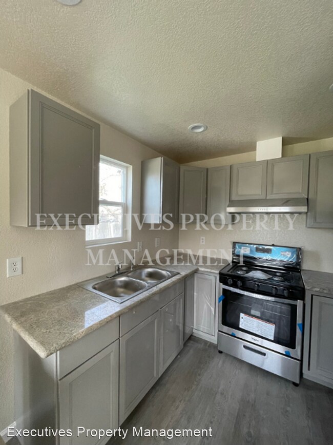 Building Photo - 1 br, 1 bath House - 185 South S St