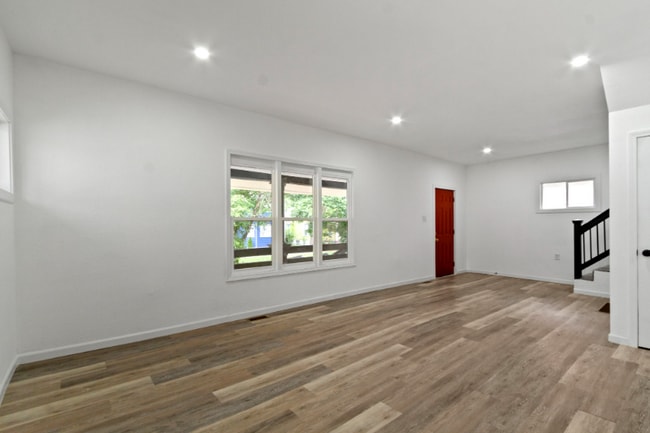 Building Photo - 55 N Chester Ave