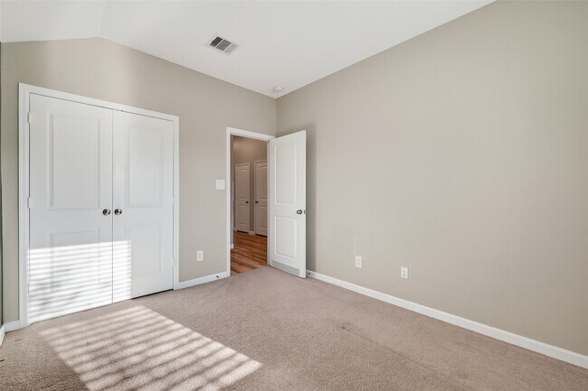 Foto del edificio - 5403 Tourmaline Wy