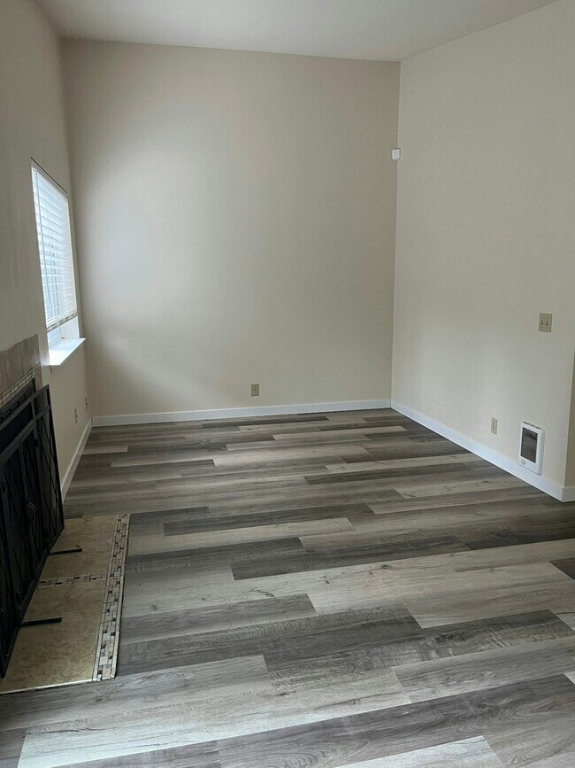 Foto del edificio - 5928 Seahurst Ave