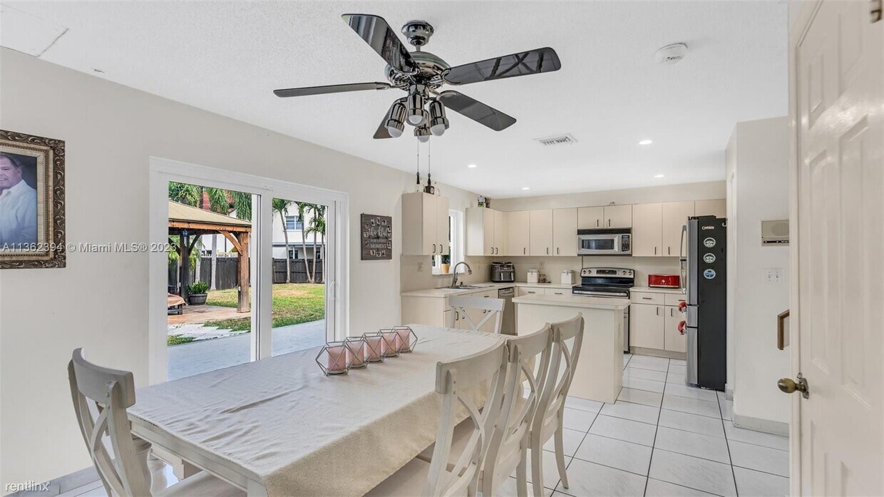Primary Photo - 5 br, 2 bath House - 18790 NW 79th Pl # 0