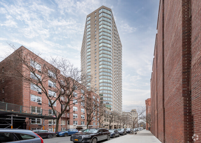 Foto del edificio - Carnegie Hill Towers