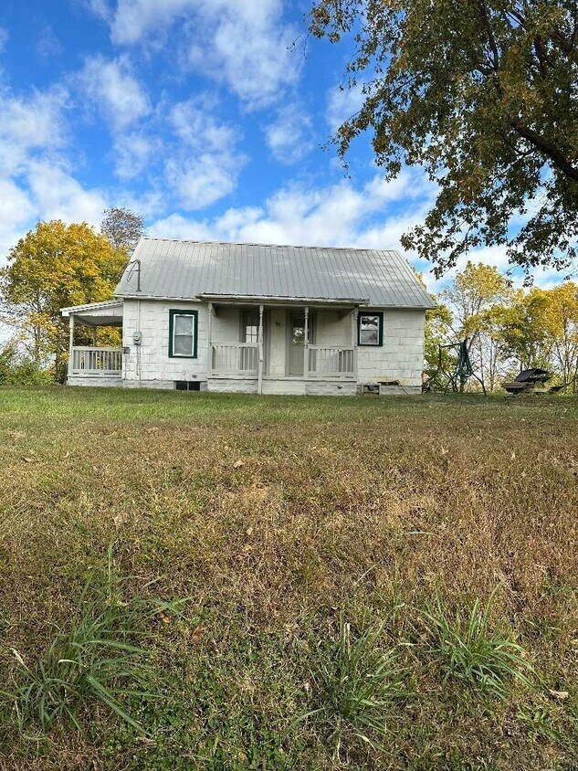 Primary Photo - 7062 Cunningham Rd