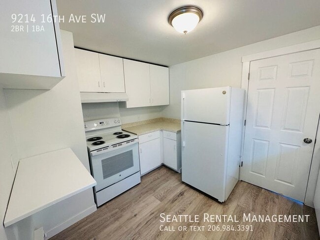 Building Photo - White Center - 2 Bedroom / 1 Bath Home