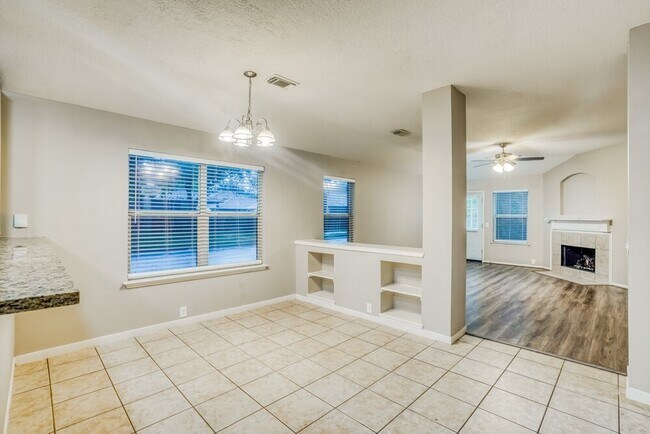 Building Photo - 10403 Falling River Dr