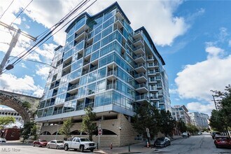 Building Photo - 1237 Washington St
