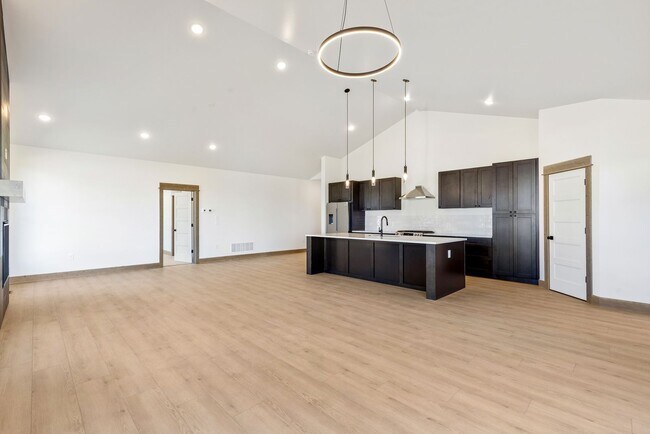 Foto del edificio - 261 Noble Peak Dr