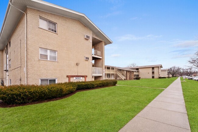 Building Photo - 14501 Keystone Ave