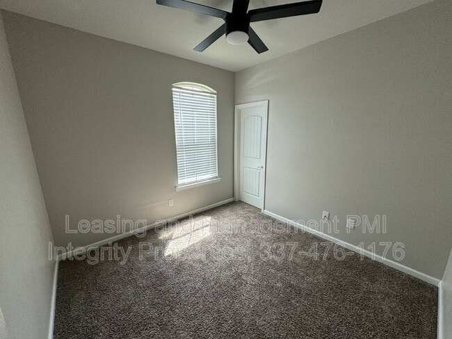 Building Photo - 104 Garden Oaks Ave