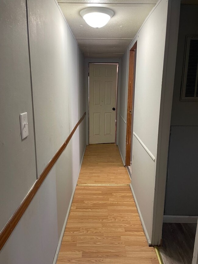 Foto del edificio - 4 BED, 2 BATH MOBILE HOME LOCATED IN JACKS...