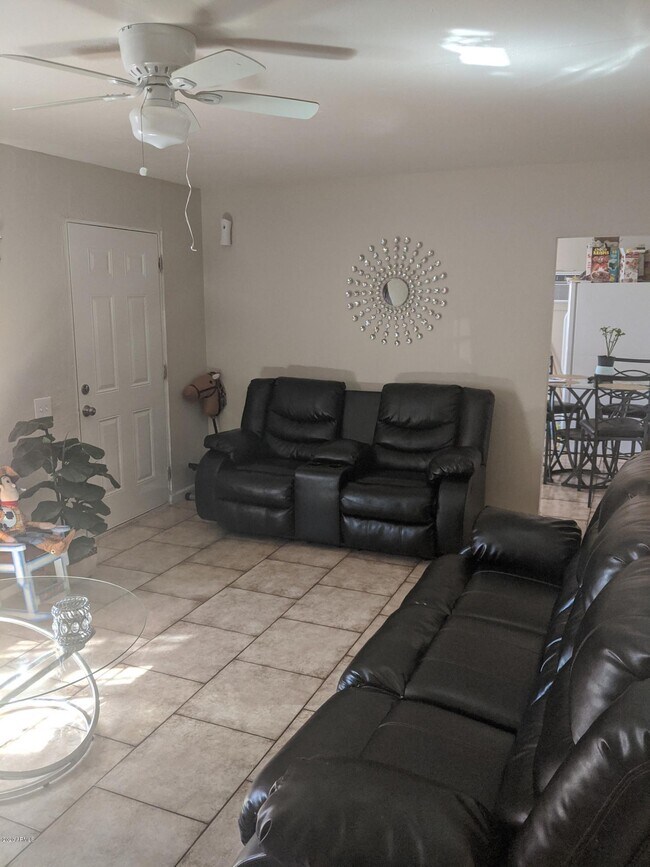 Foto del edificio - 2020 N 26th Pl