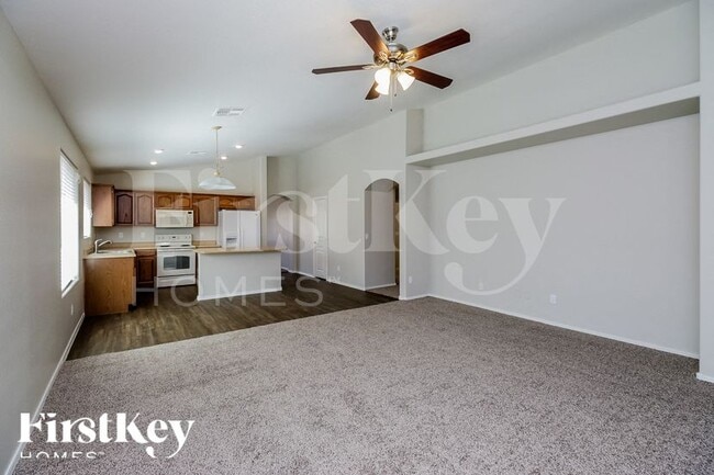 Building Photo - 3849 W South Butte Rd